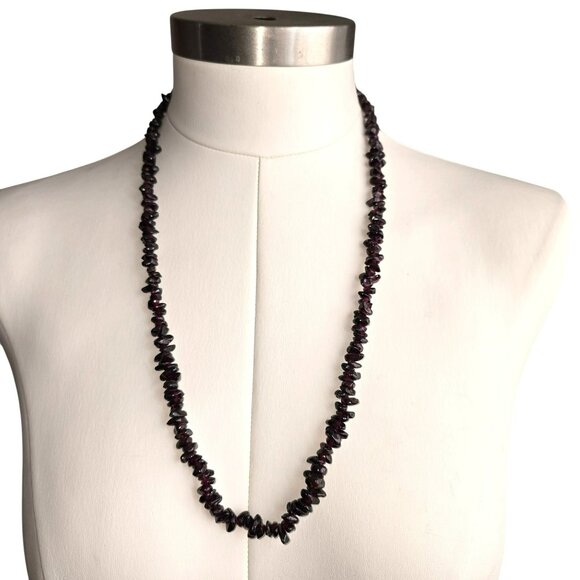 Natural Deep Red Garnet Chip Bead Necklace With Gold-Tone Barrel Clasp HS207 - Picture 3 of 5